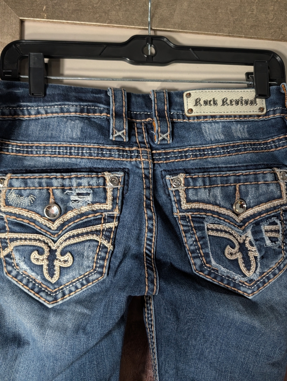 Rock Revival Sakura Embroidered Crop Distressed Women's Blue Jeans Size 27
